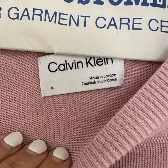 Calvin Klein Men’s Pink Sweater - Picture 2 of 2